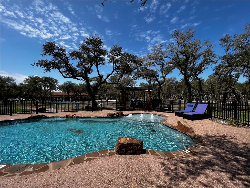 1129 Acorn Dr Property Photo 22