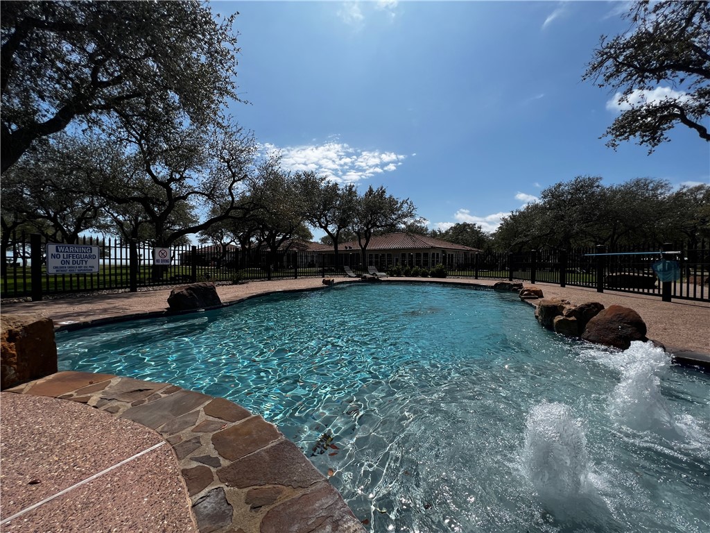 1129 Acorn Dr Property Photo 23