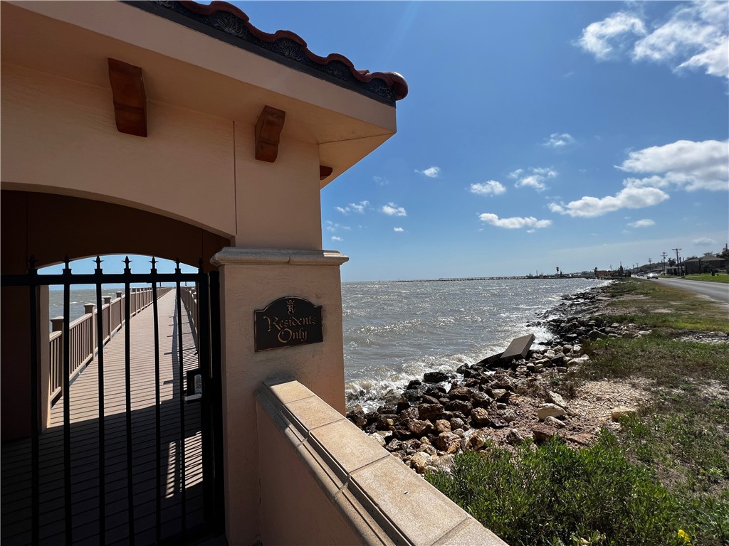 1125 Acorn Dr Property Photo 8