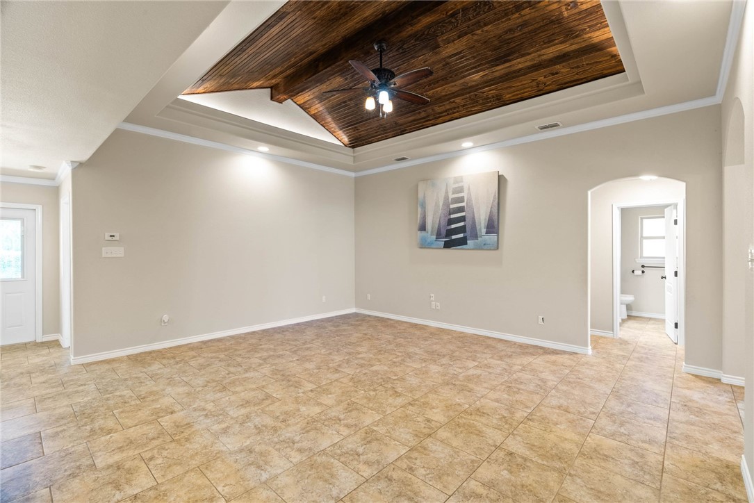 7329 Clapton Dr Property Photo 5