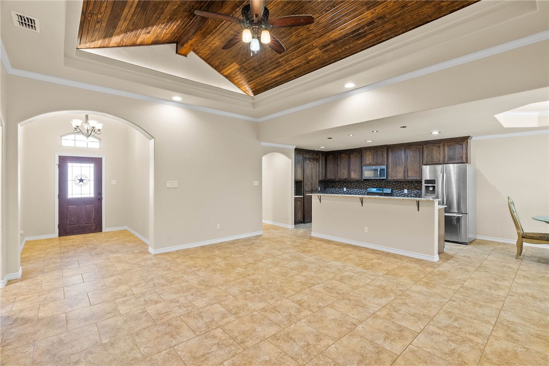 7329 Clapton Dr Property Photo 7