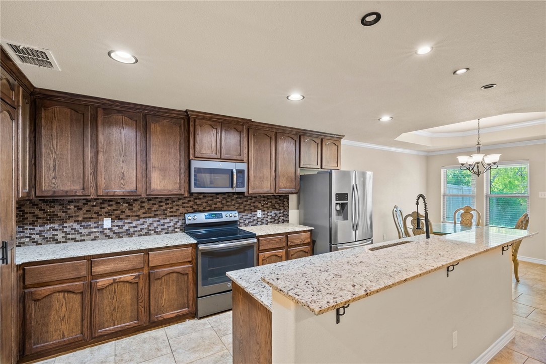 7329 Clapton Dr Property Photo 11