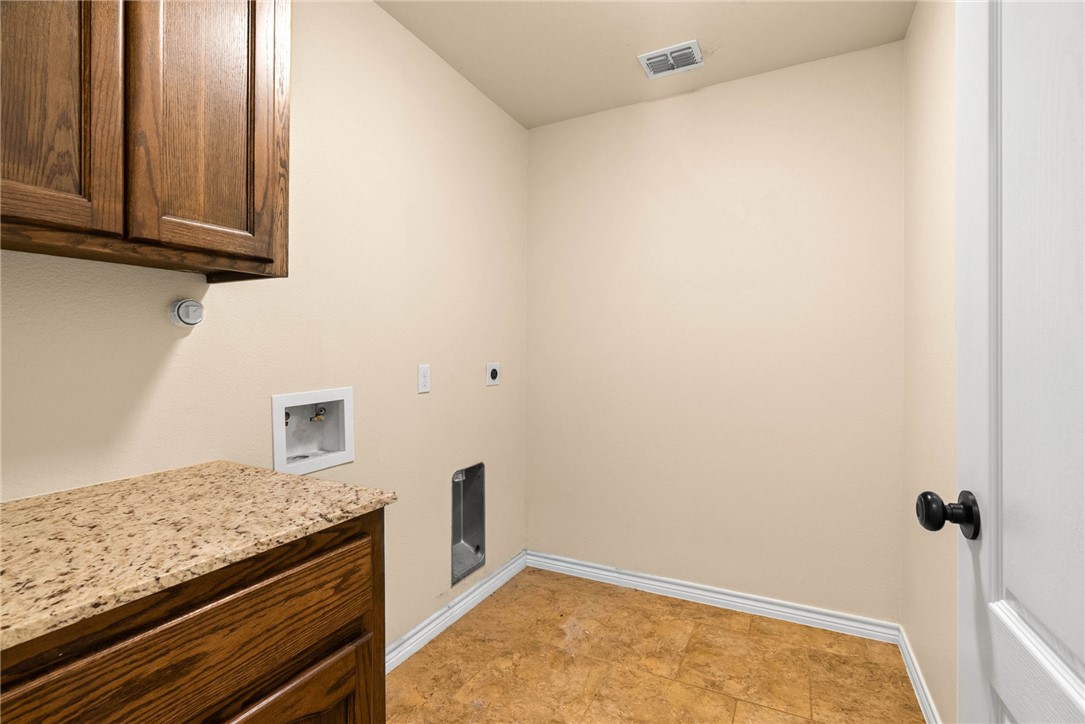 7329 Clapton Dr Property Photo 18