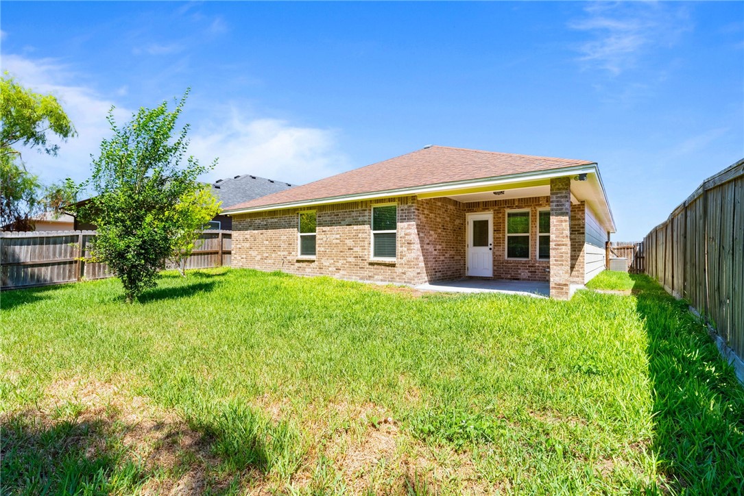 7329 Clapton Dr Property Photo 24