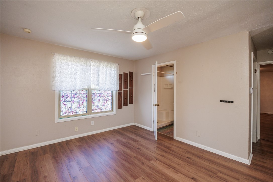 1002 Waldron Property Photo 22