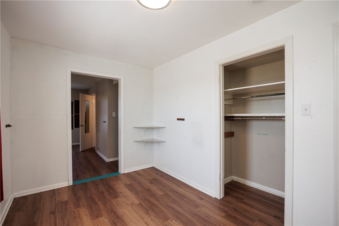 1002 Waldron Property Photo 29