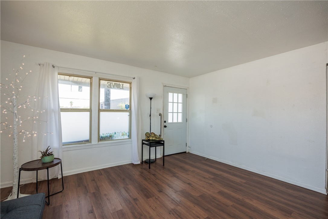 1002 Waldron Property Photo 36