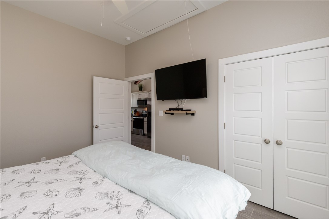 15114 Arashi Beach Dr Property Photo 13