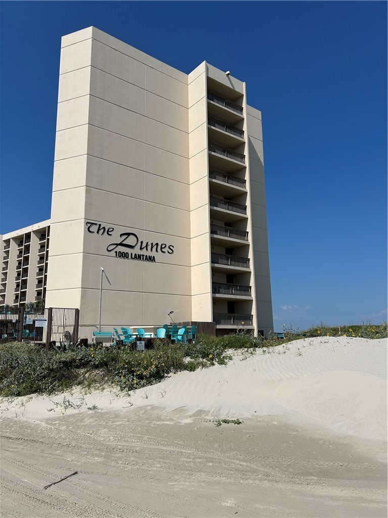 1000 Lantana Dr 707 Property Photo 1