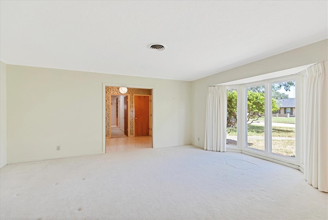 426 Cape Henry Dr Property Photo 6