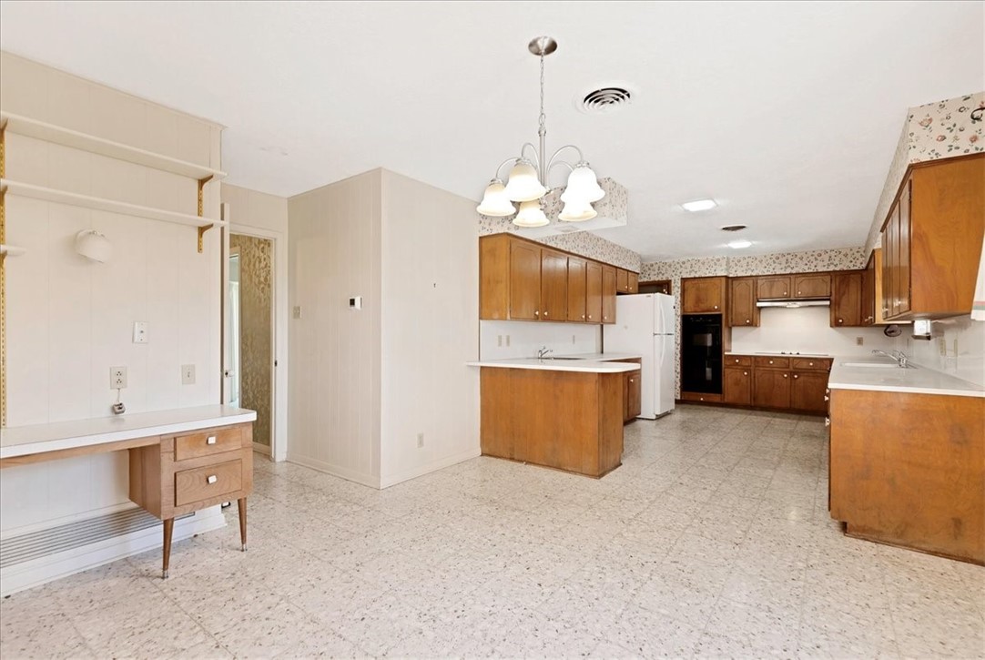 426 Cape Henry Dr Property Photo 17