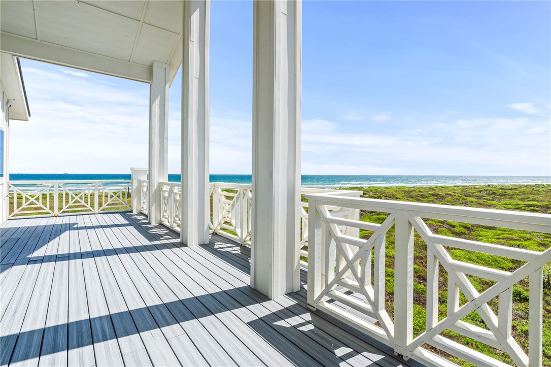 121 Bikini Dr Property Photo 6