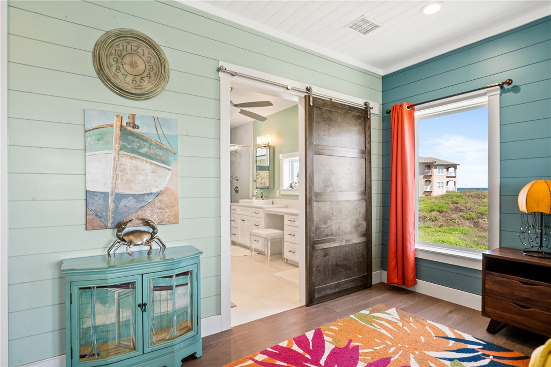 121 Bikini Dr Property Photo 15