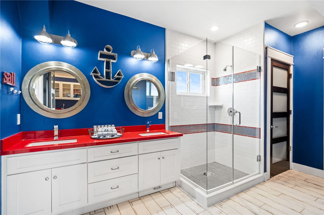 121 Bikini Dr Property Photo 36