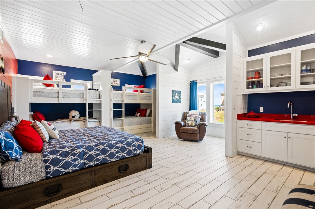 121 Bikini Dr Property Photo 38