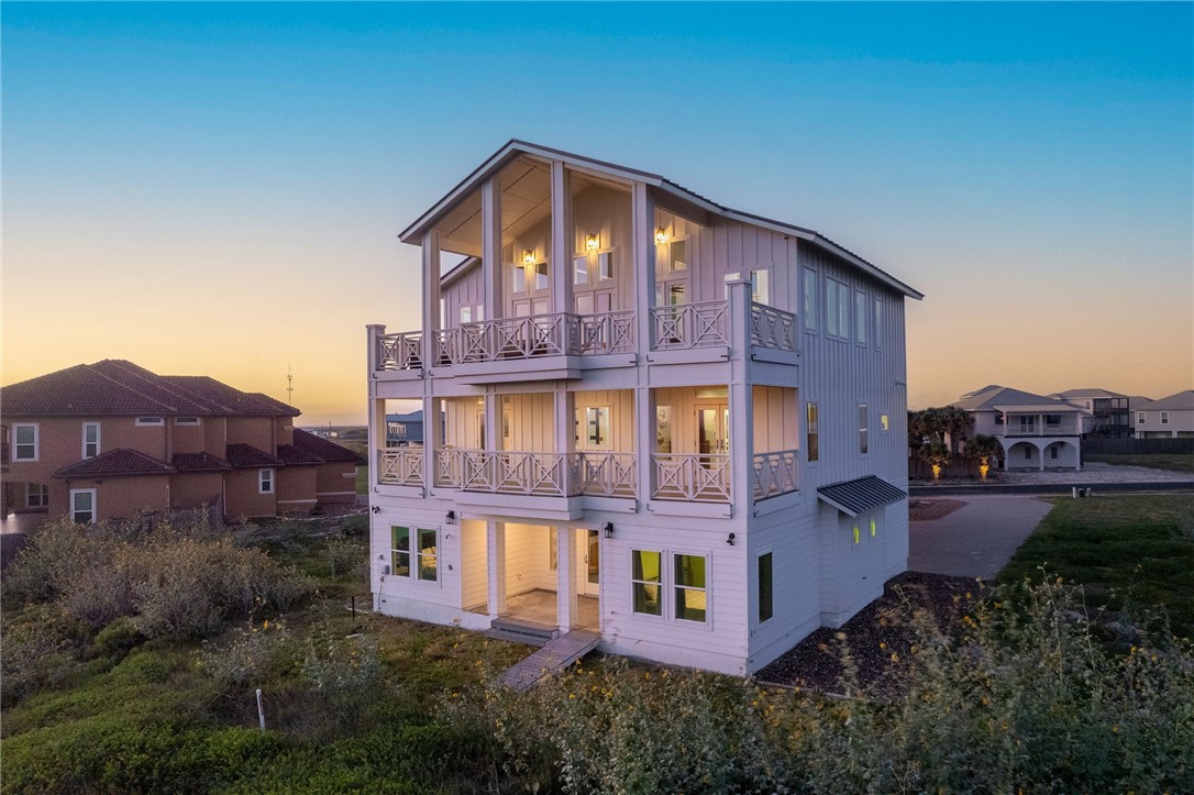 121 Bikini Dr Property Photo 39