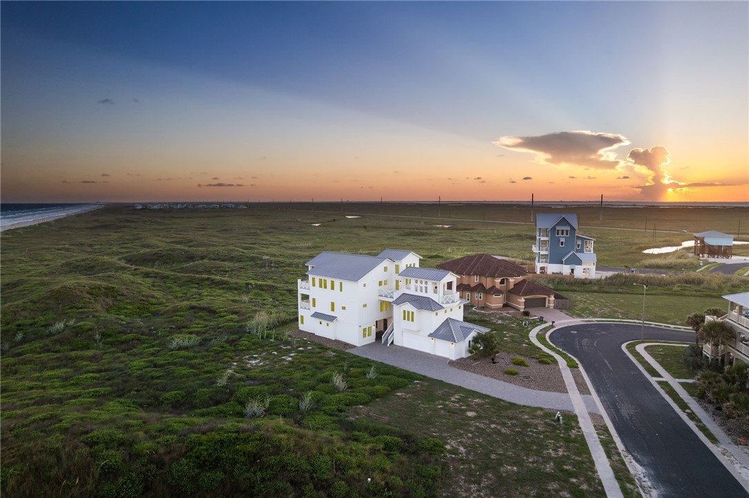 121 Bikini Dr Property Photo 40