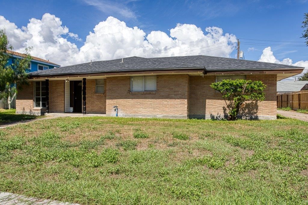 111 Chase Dr Property Photo 1