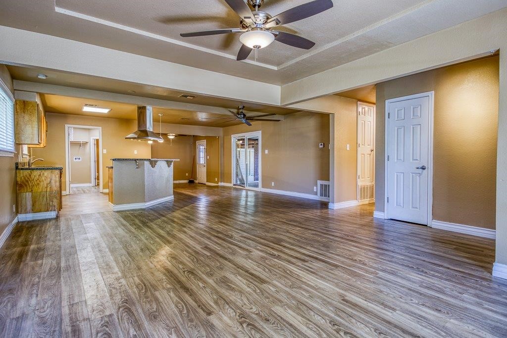 111 Chase Dr Property Photo 2