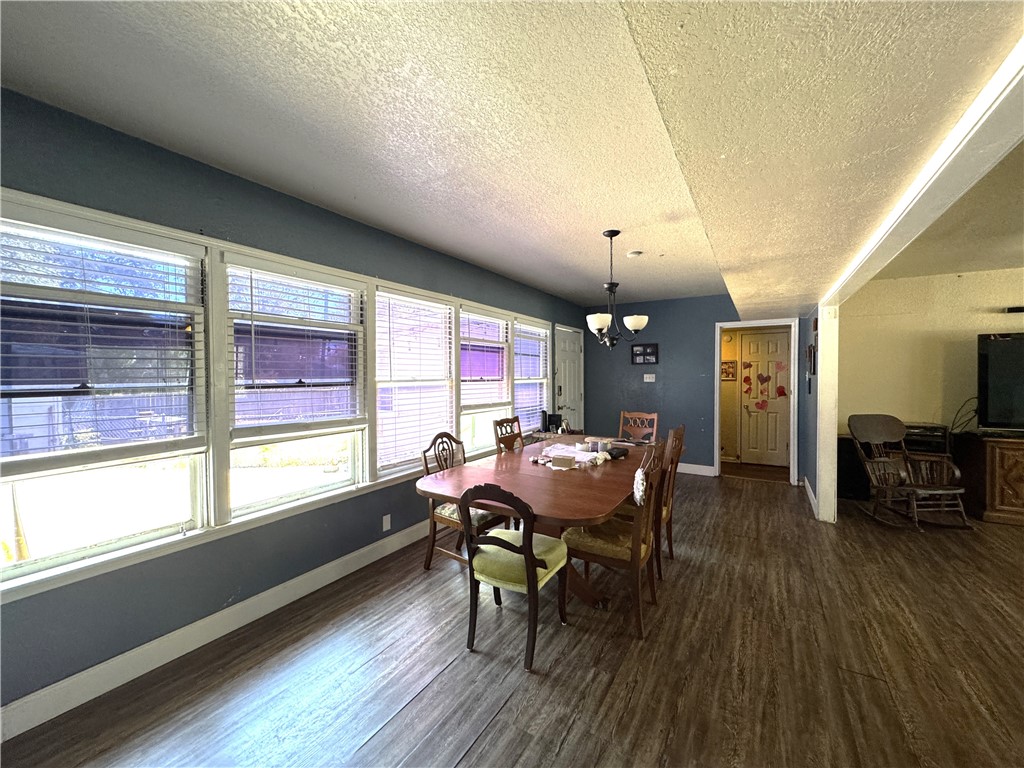 1202 Brentwood Dr Property Photo 5