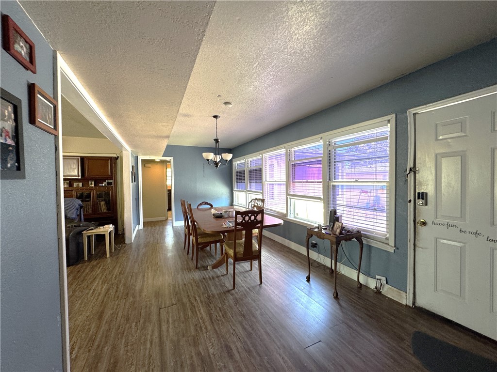 1202 Brentwood Dr Property Photo 6