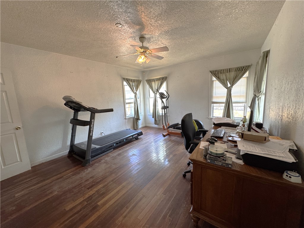 1202 Brentwood Dr Property Photo 15