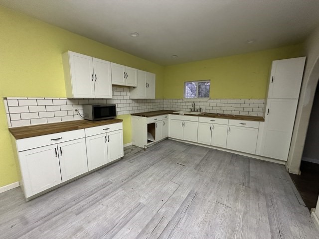 902 Burleson St Property Photo 6