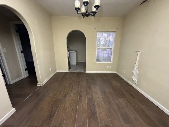 902 Burleson St Property Photo 8