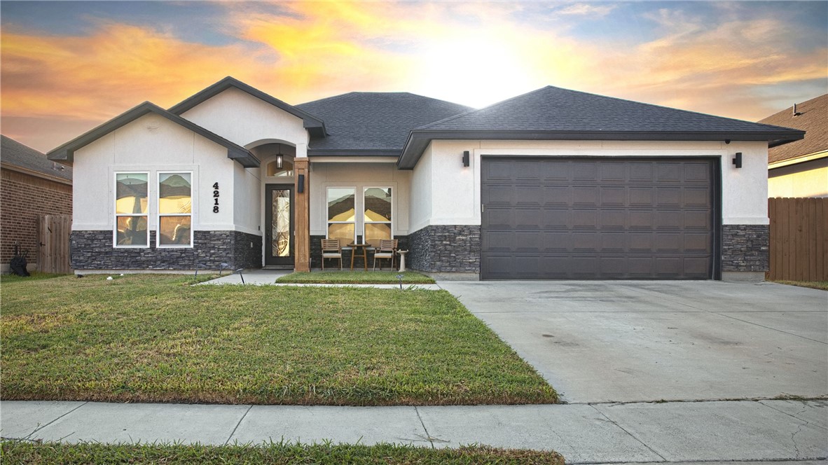 4218 Azali Dr Property Photo 1