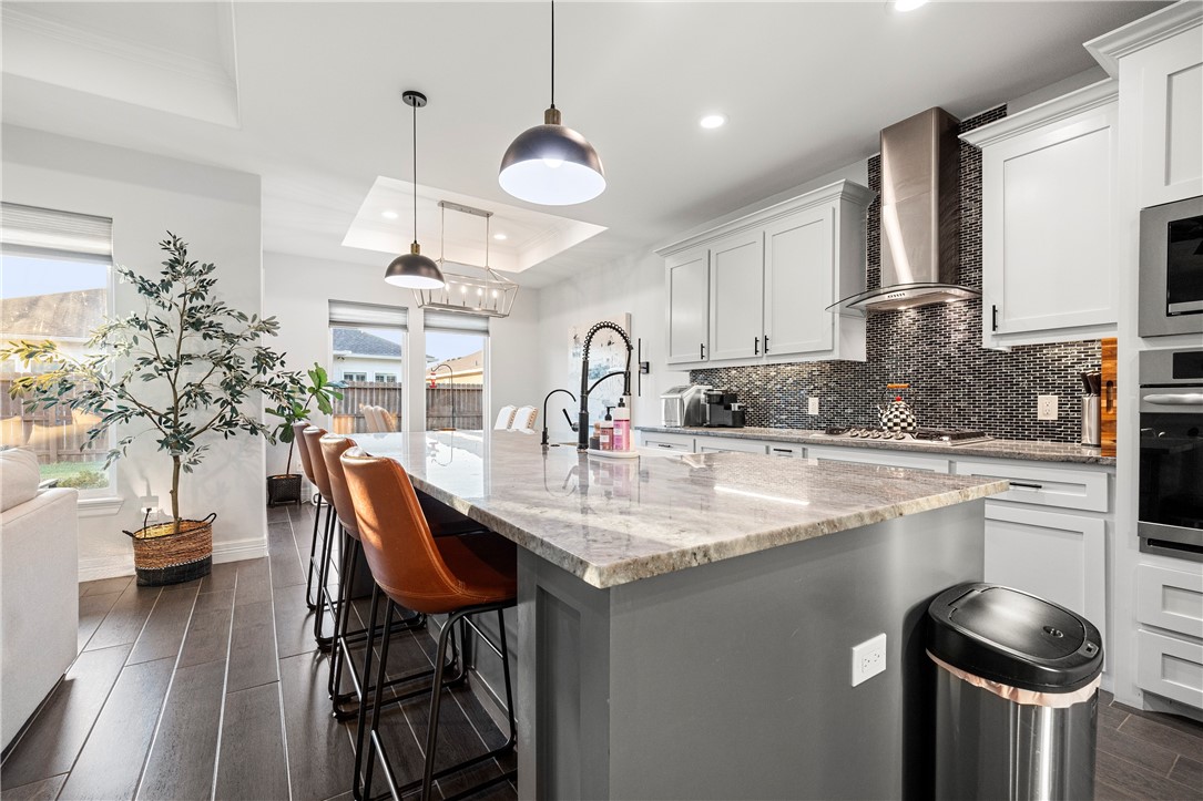 4218 Azali Dr Property Photo 8