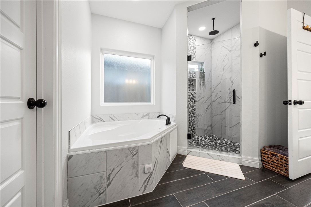 4218 Azali Dr Property Photo 14