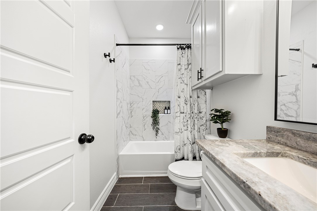 4218 Azali Dr Property Photo 22