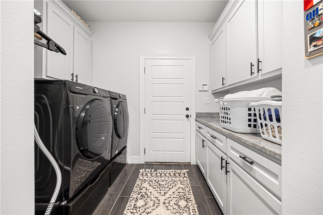 4218 Azali Dr Property Photo 27