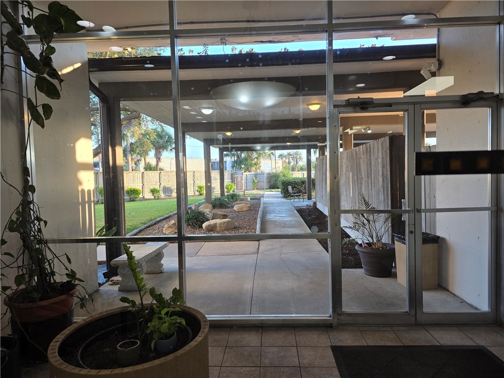 4600 Ocean Dr 1002 Property Photo 29