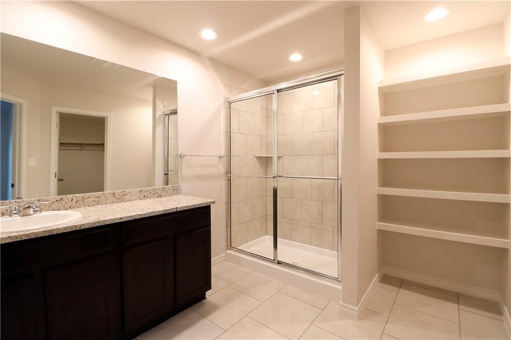 1930 Kentucky Derby Dr Property Photo 8