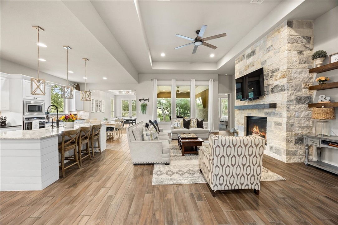 158 Cool Rock Property Photo 6