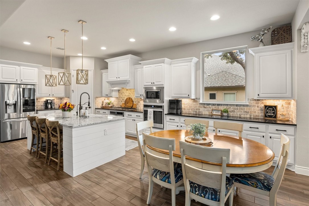 158 Cool Rock Property Photo 12