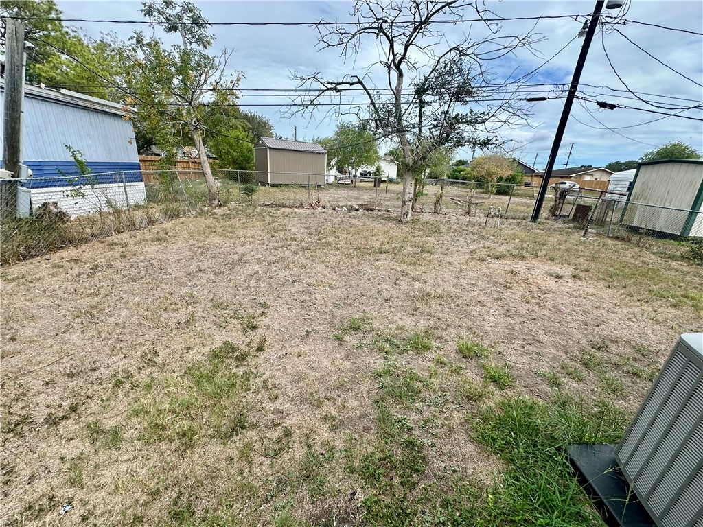 2714 Auther St Property Photo 23