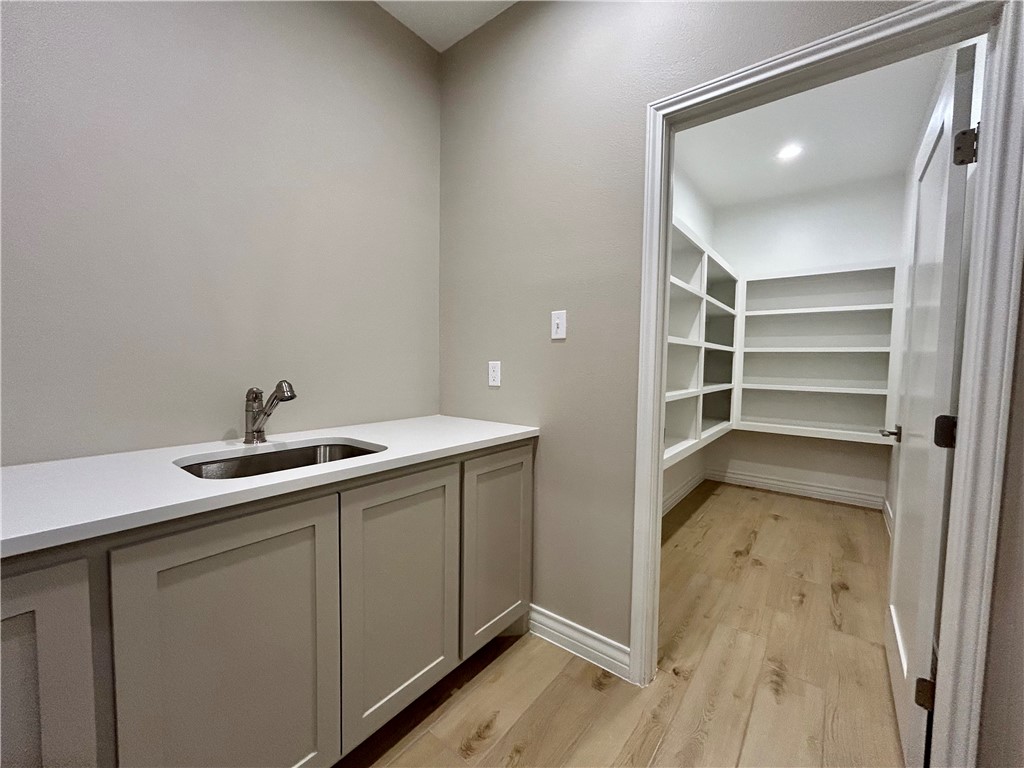 1514 Aegon Ct Property Photo 22