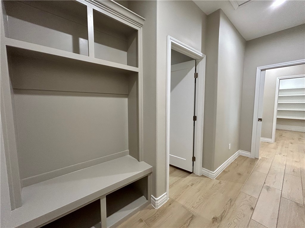 1514 Aegon Ct Property Photo 23