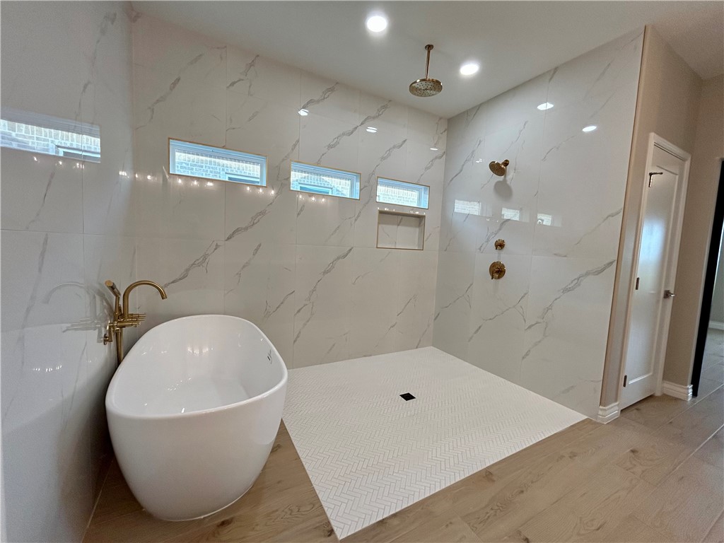 1514 Aegon Ct Property Photo 27