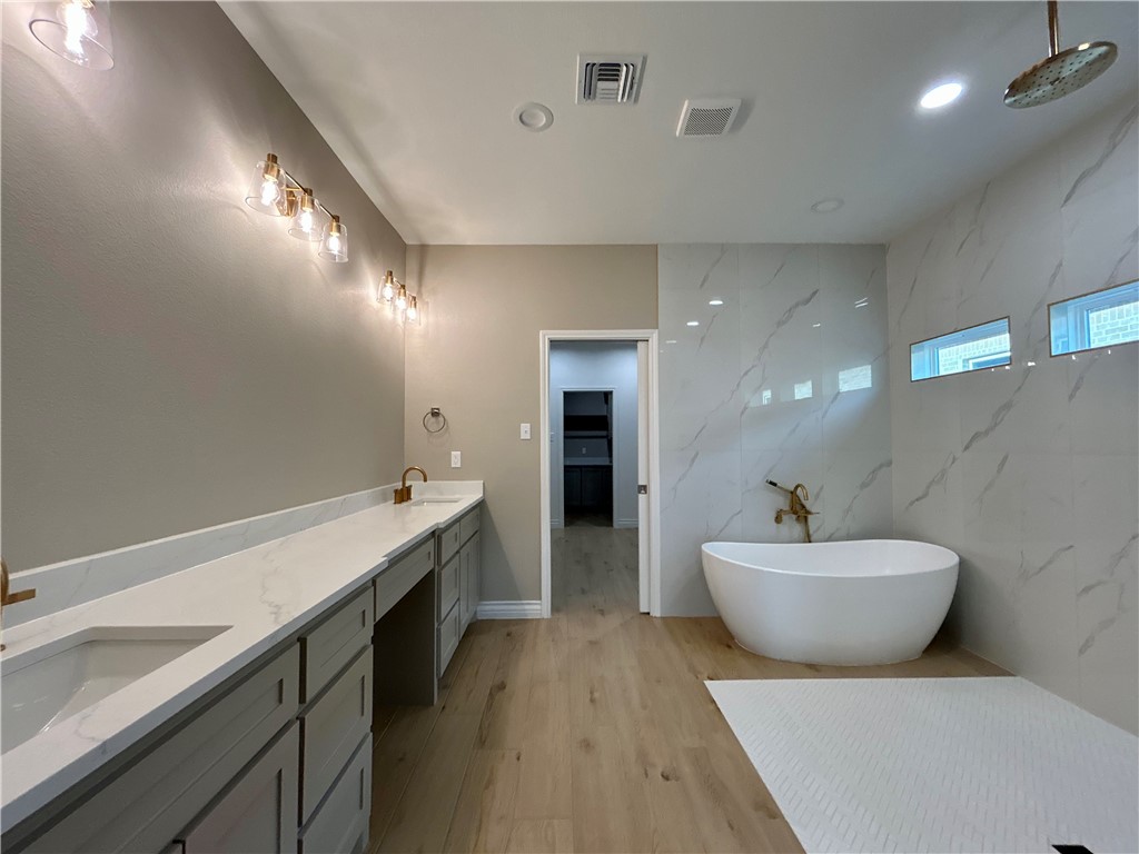 1514 Aegon Ct Property Photo 28