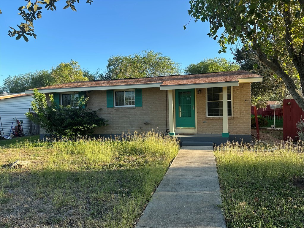 1026 Northcliff Dr Property Photo 1