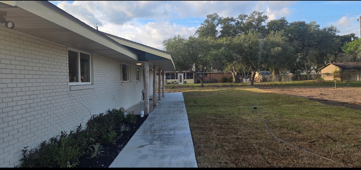 3939 Harvey Property Photo 1