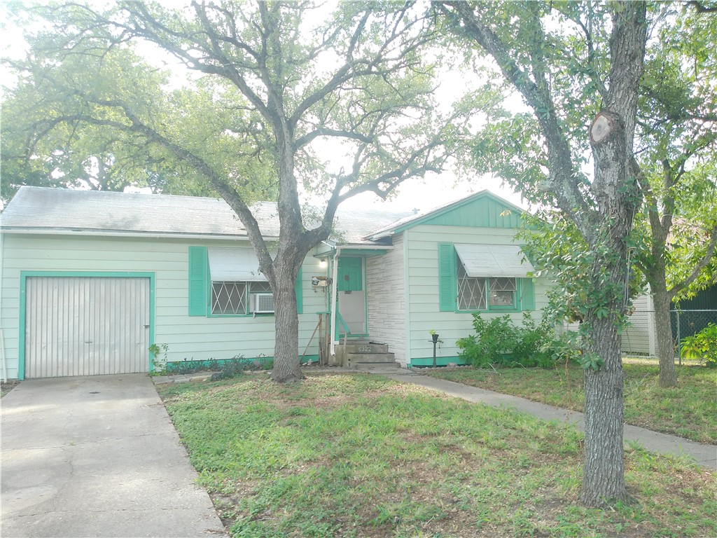 4322 Fir St Property Photo 1