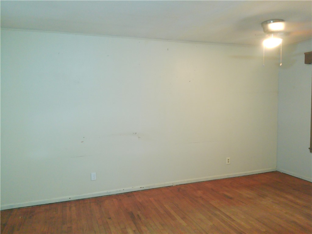 4322 Fir St Property Photo 3