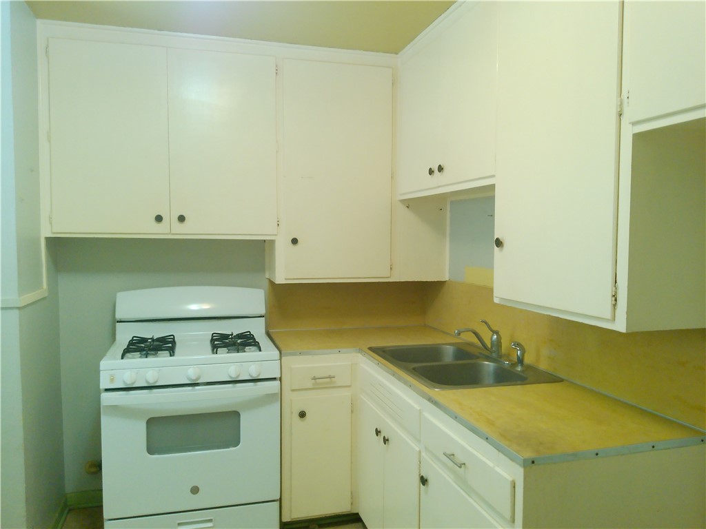 4322 Fir St Property Photo 5
