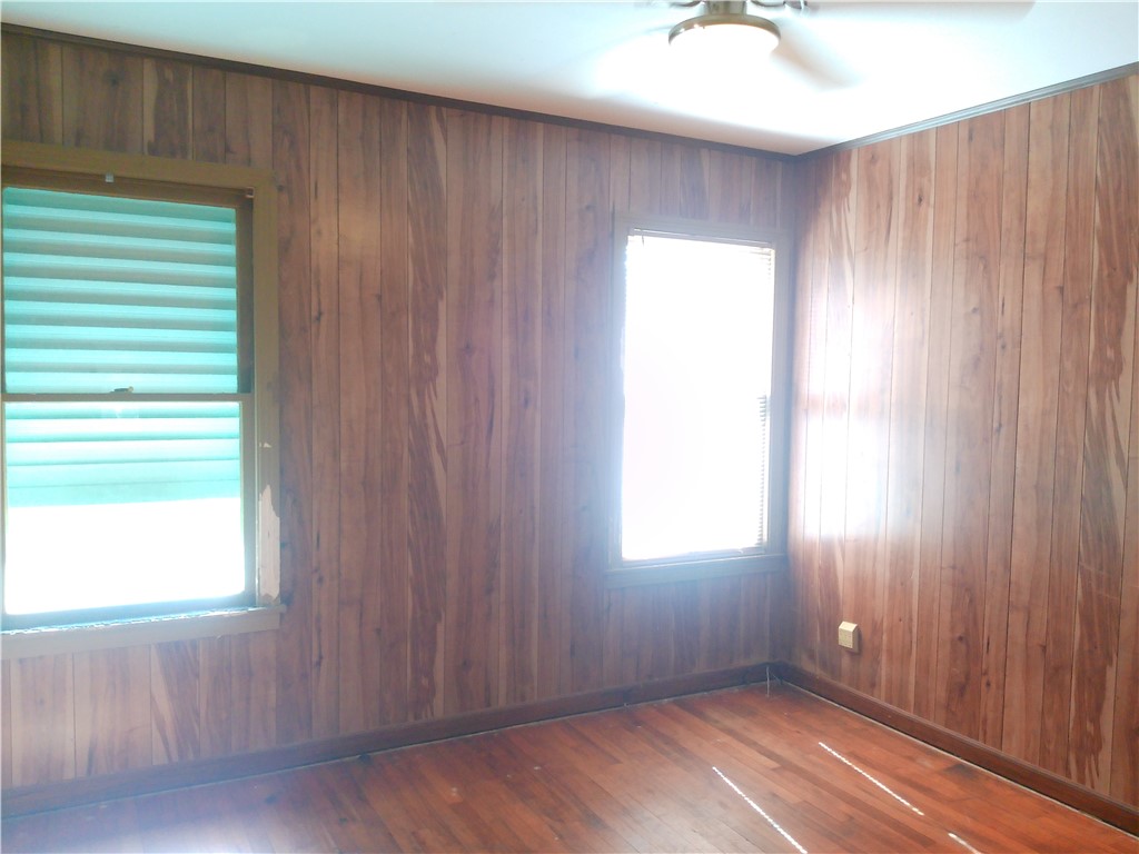4322 Fir St Property Photo 9