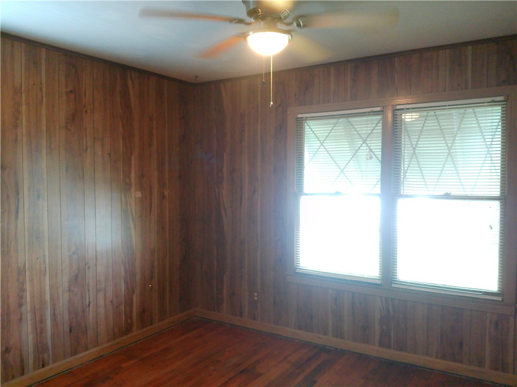4322 Fir St Property Photo 11