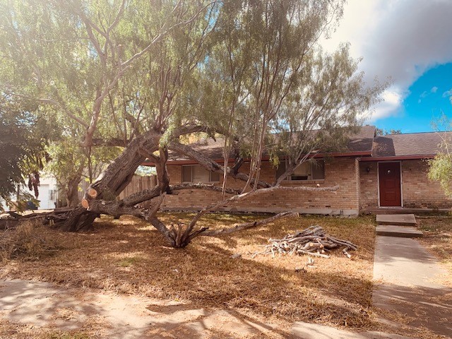 2649 Linn St Property Photo 2